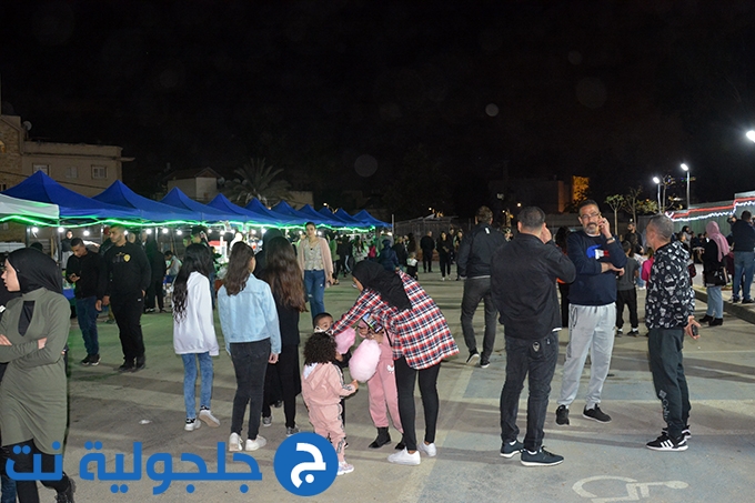 افتتاح بازار رمضان في حارتنا في جلجولية بمشاركة كبيرة